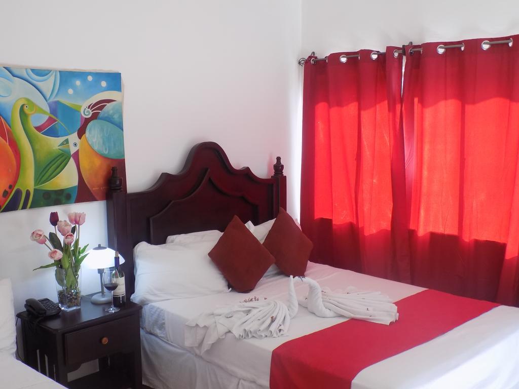 Hotel Los Pinos 마나과 외부 사진