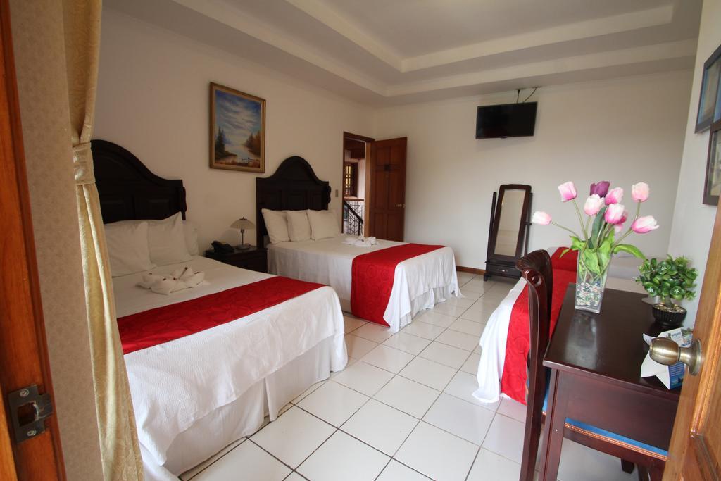 Hotel Los Pinos 마나과 외부 사진