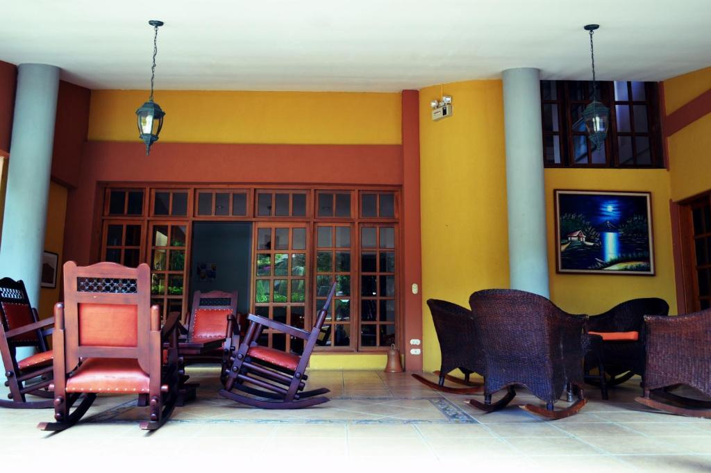Hotel Los Pinos 마나과 외부 사진